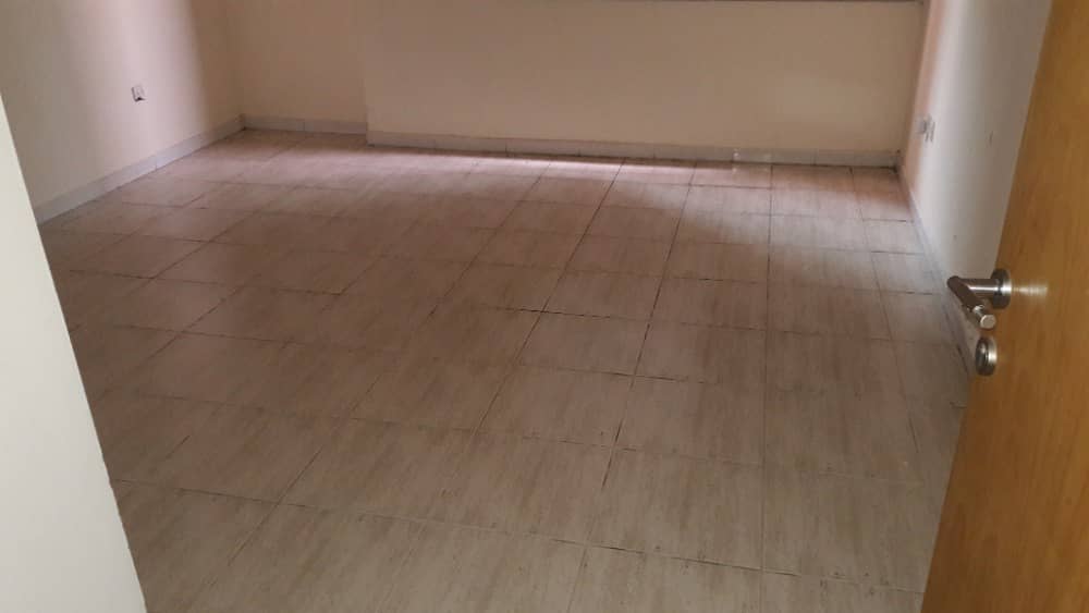 Spacious Huge Size 1BR 6 chq Just 25k Chiller Free 24 Hours      Al Qasimia Call 0568224820  US MAN