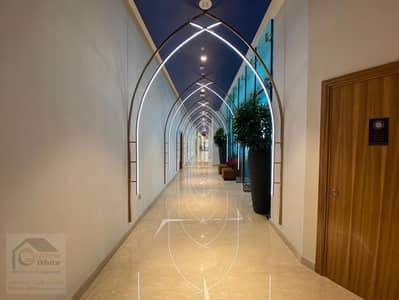 Luxury Living: CANAL VEIW  2-Bedroom Gem in Damac Prive Tower B Modern Elegance: Stunning 2BR Apartment