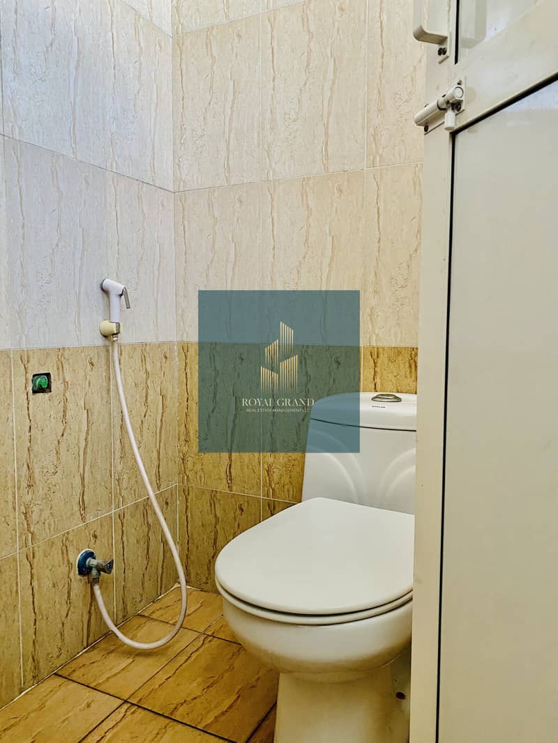 11 NEAT AND CLEAN LABOUR ACCOMMODATION FOR RENT IN MUSSAFFAH