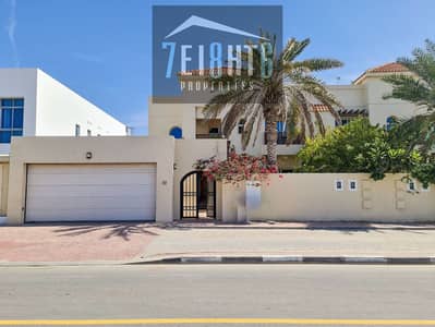 5 Bedroom Villa for Rent in Umm Suqeim, Dubai - main. jpg