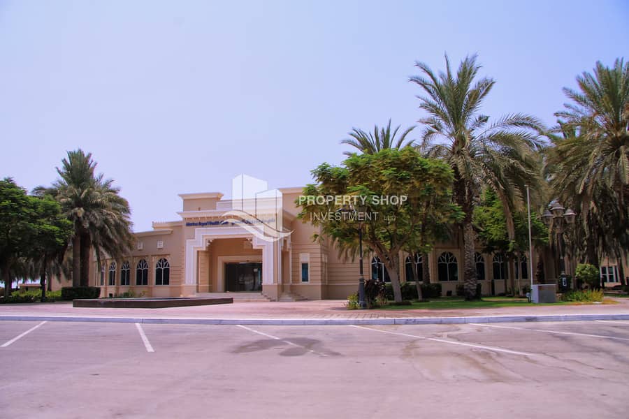 5 abu-dhabi-royal-marina-villas-community-health-club. JPG