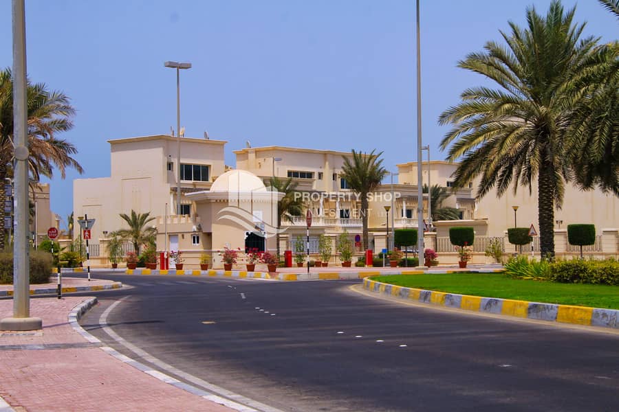 8 abu-dhabi-royal-marina-villas-community-security-gate-entrance-1. JPG