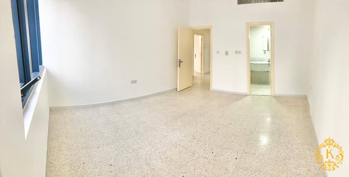 Sharing Allowed 2bhk with parking in tourist club area 48k Sharing Allowed 2bhk with parking in tourist club area 48k