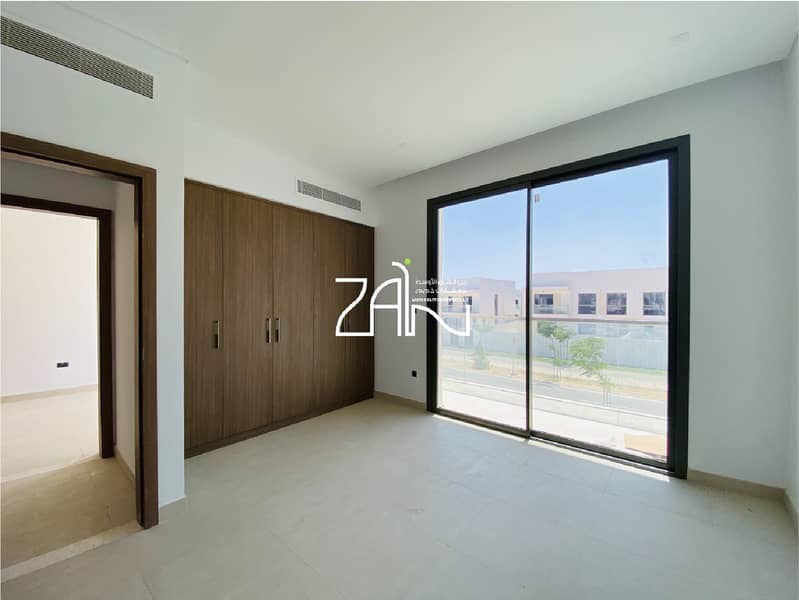 10 4BR Villa - SB - 4,801 Sqft - Yas Acres-04. jpg