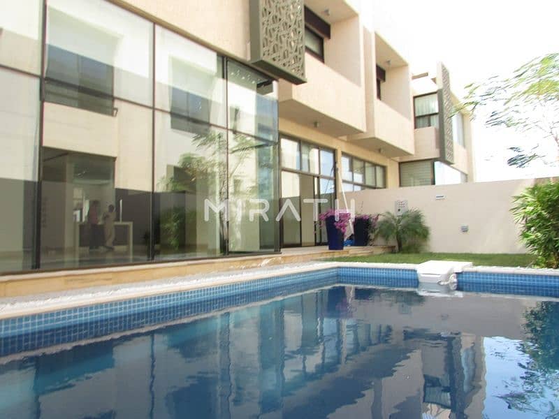 AMAZING MODERN 5BR VILLA WITH PRIVATE POOL