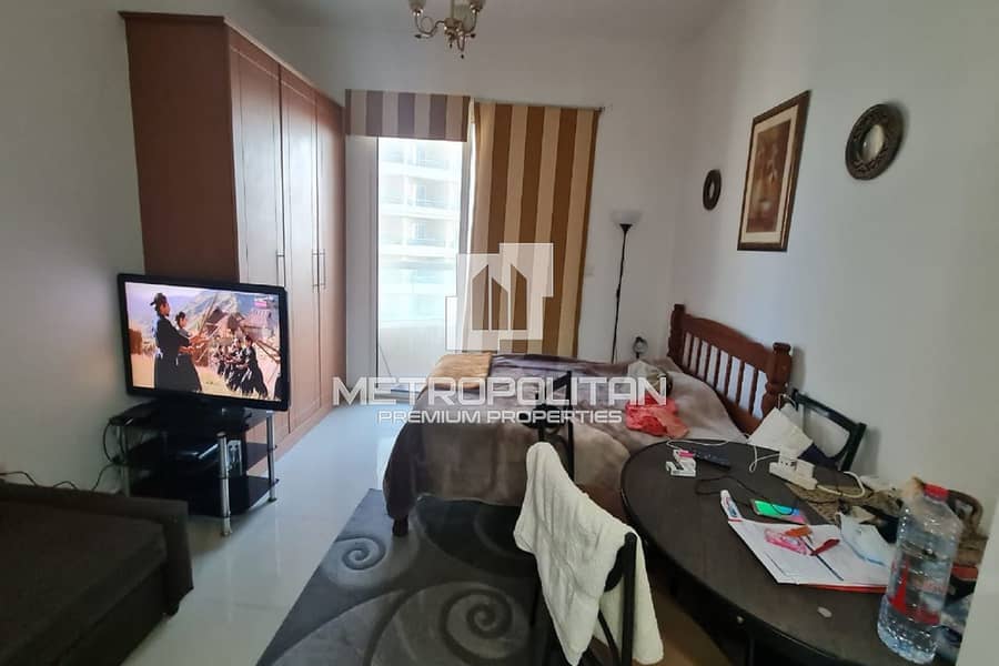 Elegant Unit Unit | Good View | Investors Deal Elegant Unit Unit | Good View | Investors Deal