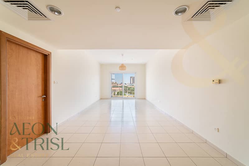 Well Maintained | 1 BR | Balcony | Amazing Layout