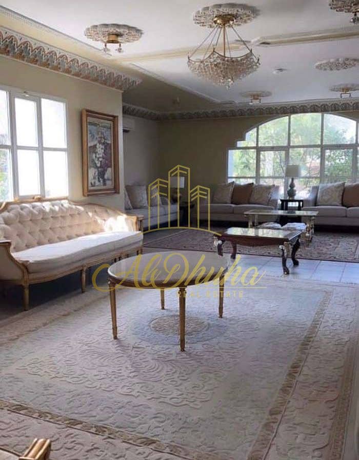 For sale, a villa in Al-Qarain, super deluxe