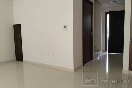 3 Bedroom Villa for Sale in DAMAC Hills 2 (Akoya by DAMAC), Dubai - Well-maintained I Single Row I Community Road View