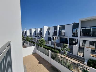 4 Bedroom Villa for Rent in Dubailand, Dubai - LR-11. jpg