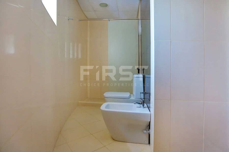 8 Internal Photo of Studio Apartment in Hydra Avenue City of Lights Al Reem Island Abu Dhabi UAE  (2). jpg