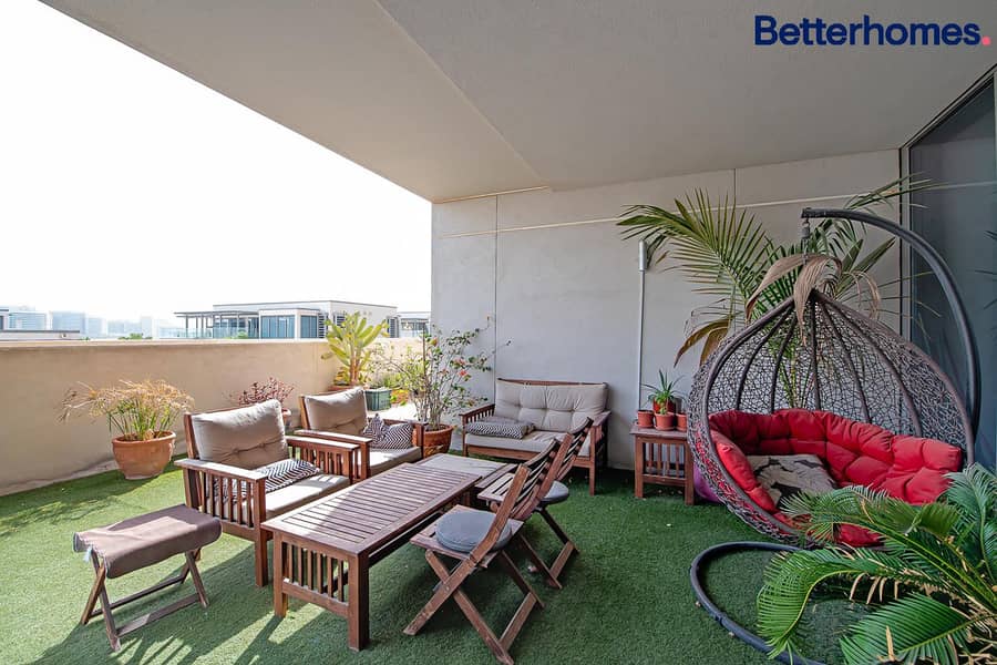 One of Largest | Rare | Sea View | Owner Occupied One of Largest | Rare | Sea View | Owner Occupied