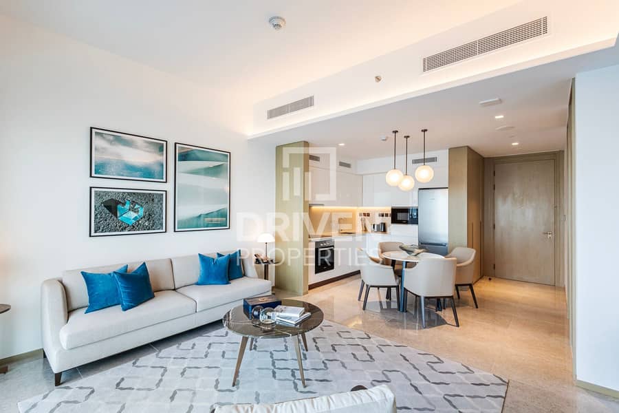 Luxurious Unit with Creek and Burj Views