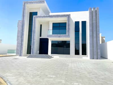 4 Bedroom Villa for Rent in Al Shawamekh, Abu Dhabi - Luxury - 4 Bedrooms, Majilis Master & Maidroom with 6 Bathrooms