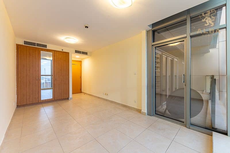 10 UNFURNISHED 3BR FOR RENT IN JUMEIRAH LAKE TOWERS JLT (19). jpg