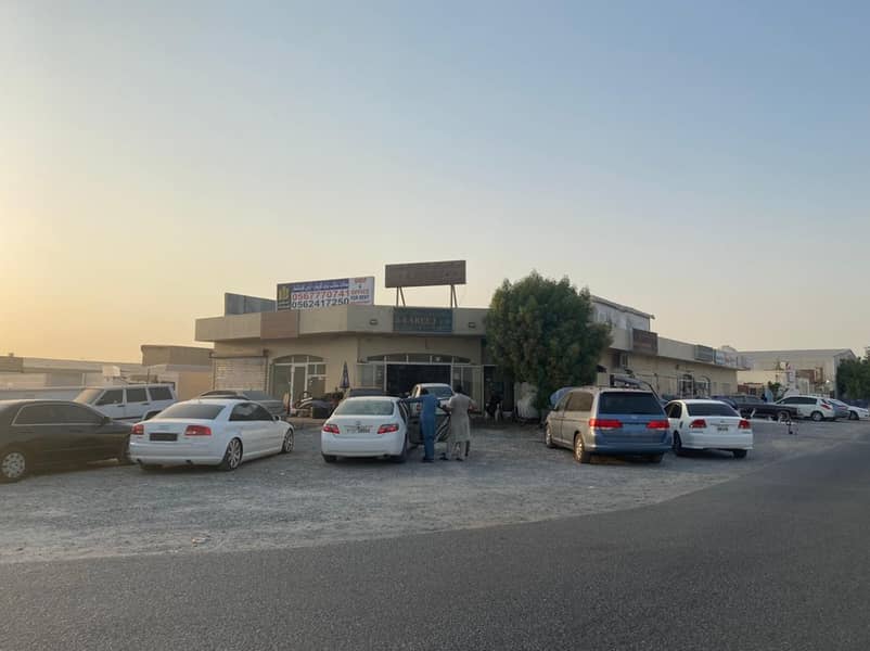 An investment opportunity in Ajman
 Industrial for sale in Al Jurf
 An area of ​​43 thousand feet
 Corner of two streets - opposite the car market
 4 inches
 Number of 10 stores
 9 offices
 All units are rented
 Only 12 million required
 For more details