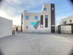 Villa for rent in the city of Riyadh, south of the majestic, in the first basins, in a very privileged location near all