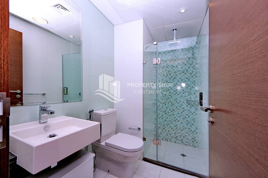 9 3-bedroom-abu-dhabi-al-reem-island-shams-abu-dhabi-gate-tower-2-bathroom-1. JPG