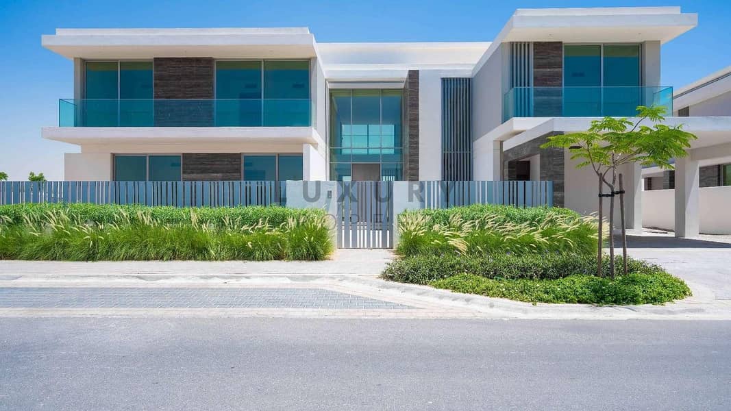 Brand New I Well Maintained I Prestige Location Brand New I Well Maintained I Prestige Location