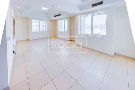 2 Bedroom Flat for Rent in Bur Dubai, Dubai - Spacious 2 BHK | Near to Metro | Vacant