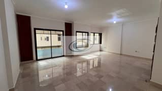 شقة للإيجار في أبوظبي - 4 غرف نوم - بدون عمولة - مباشرة من المالك بالقرب من مول المركز التجاري العالمي والكورنيش