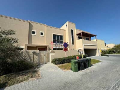 5 Bedroom Villa Compound for Rent in Al Raha Gardens, Abu Dhabi - ad549eb4-6a6c-4f30-bc4a-f9f774869a77. jpg
