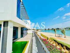 Luxury Beachfront Villa | Private Pool and Lift