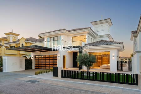 5 Bedroom Villa for Sale in Palm Jumeirah, Dubai - Fully Renovated and Furnished Atrium Entry Villa