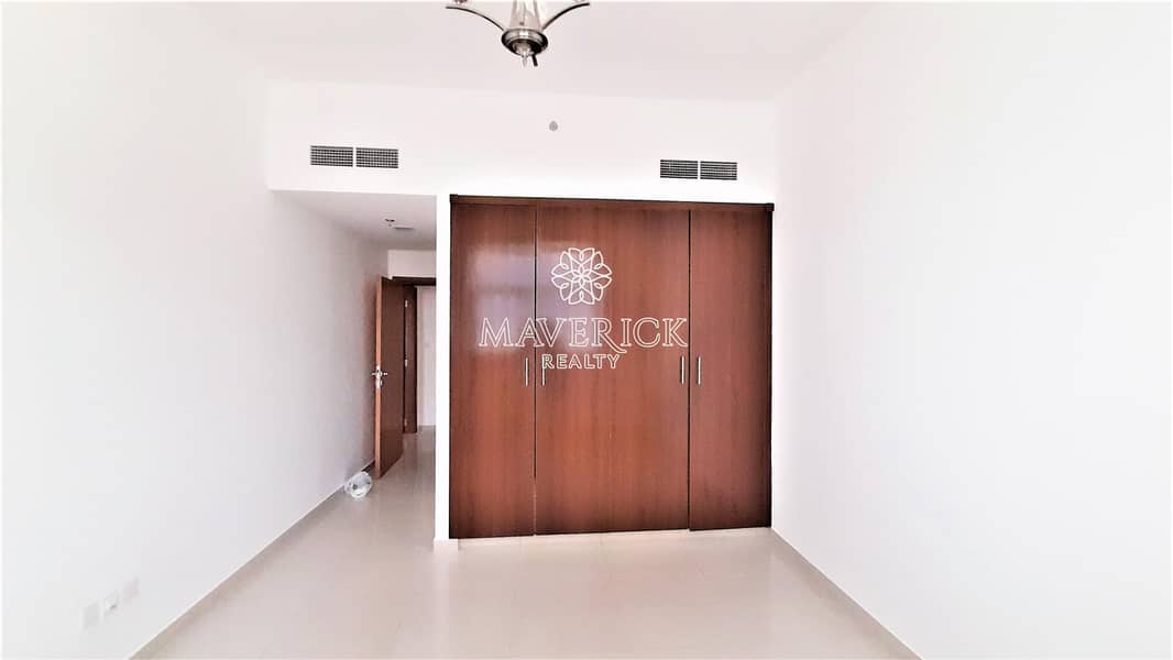 10 Iconic View | Huge 2BHK+Maids/R | AC+Parking Free