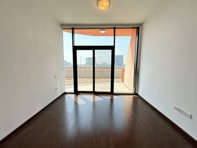 4 Bedroom Flat for Rent in Dubai Silicon Oasis (DSO), Dubai - AMAZING DUPLEX APARTMENT 4BHK NEAR SILICONE CENTRAL MALL AT PRIME LOCATION WITH ALL AMENTIES RENT ONLY 120k