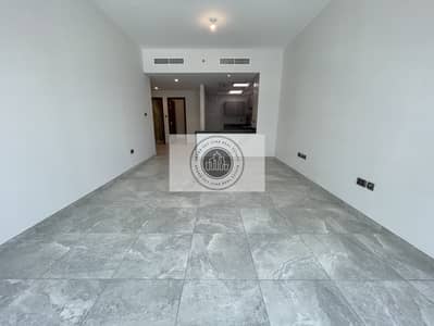 شقة 2 غرفة نوم للايجار في شاطئ الراحة، أبوظبي - شقة في الدانة،شاطئ الراحة 2 غرف 95000 درهم - 8655016