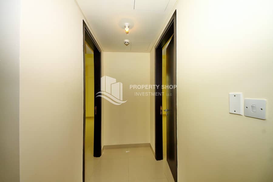 8 2-bedroom-apartment-al-reem-island-marina-square-tala-tower-corridor. JPG