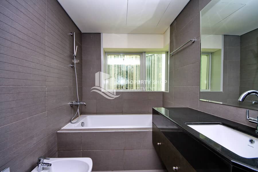 12 2-bedroom-apartment-al-reem-island-marina-square-tala-tower-bathroom. JPG