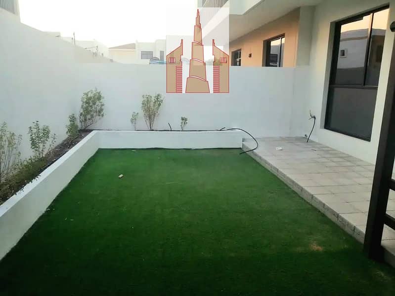 Luxury & spacious 2 bedroom townhouse for sale available with maid's room 4 toilet