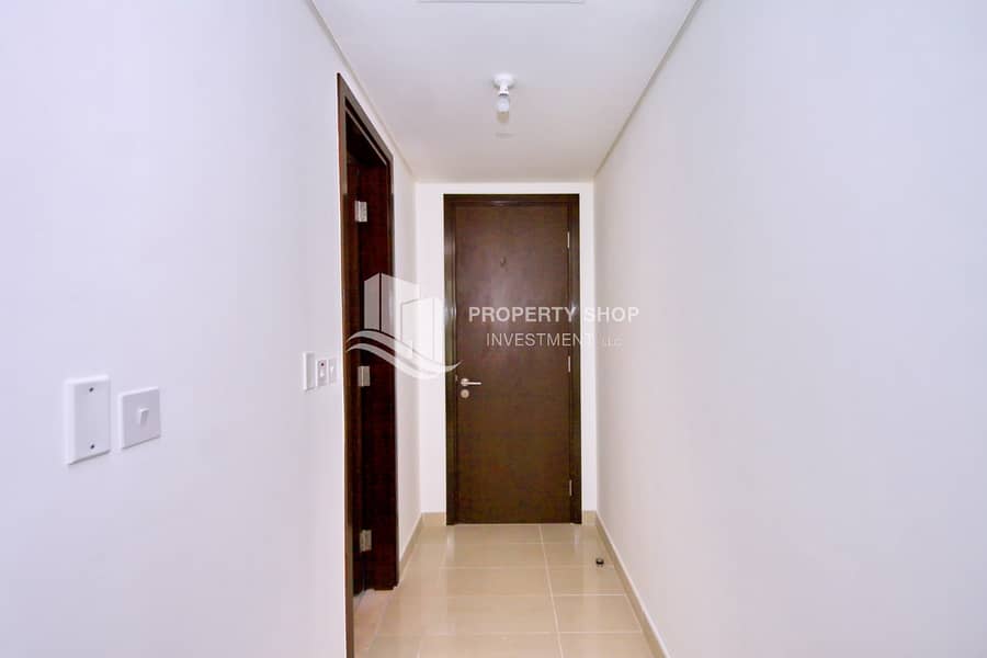 7 2-bedroom-apartment-al-reem-island-marina-square-al-maha-tower-bedroom-entrance. JPG