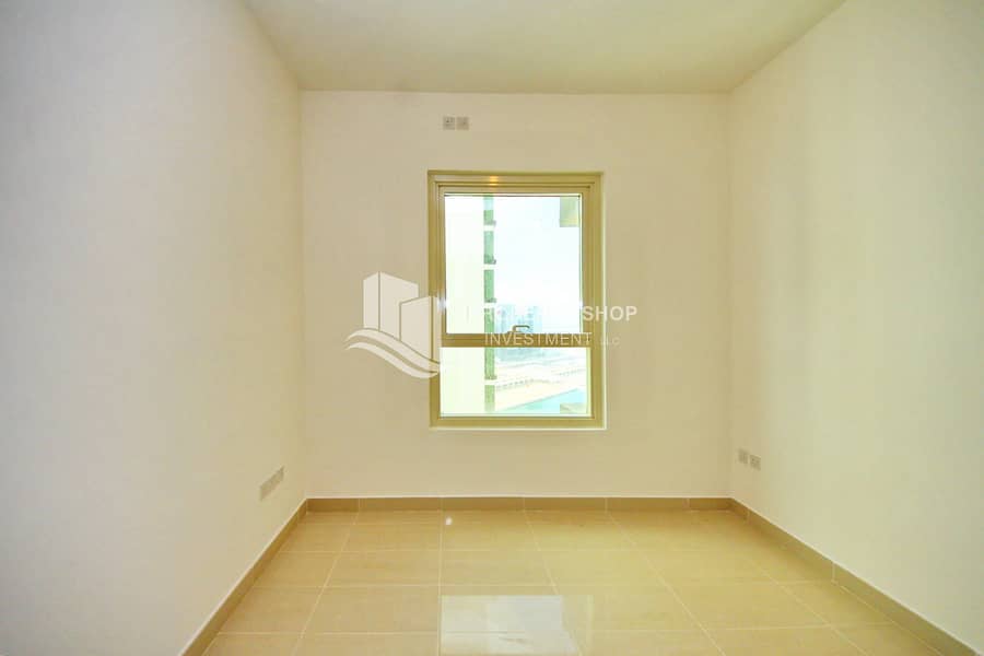 8 2-bedroom-apartment-al-reem-island-marina-square-al-maha-tower-bedroom-1. JPG