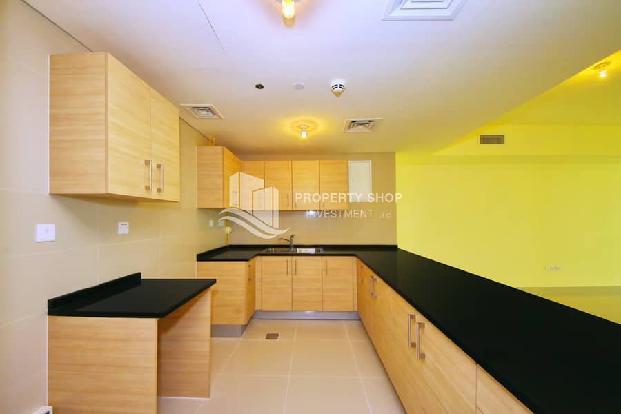5 1-bedroom-apartment-al-reem-island-marina-square-tala-tower-kitchen. JPG