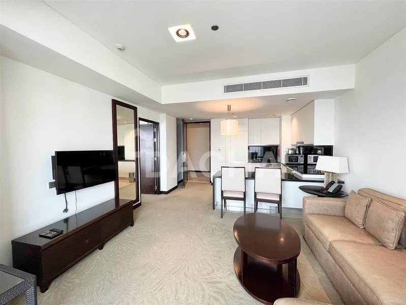 位于迪拜码头，迪拜谦恭海滨酒店（购物中心酒店） 1 卧室的公寓 185000 AED - 8661563