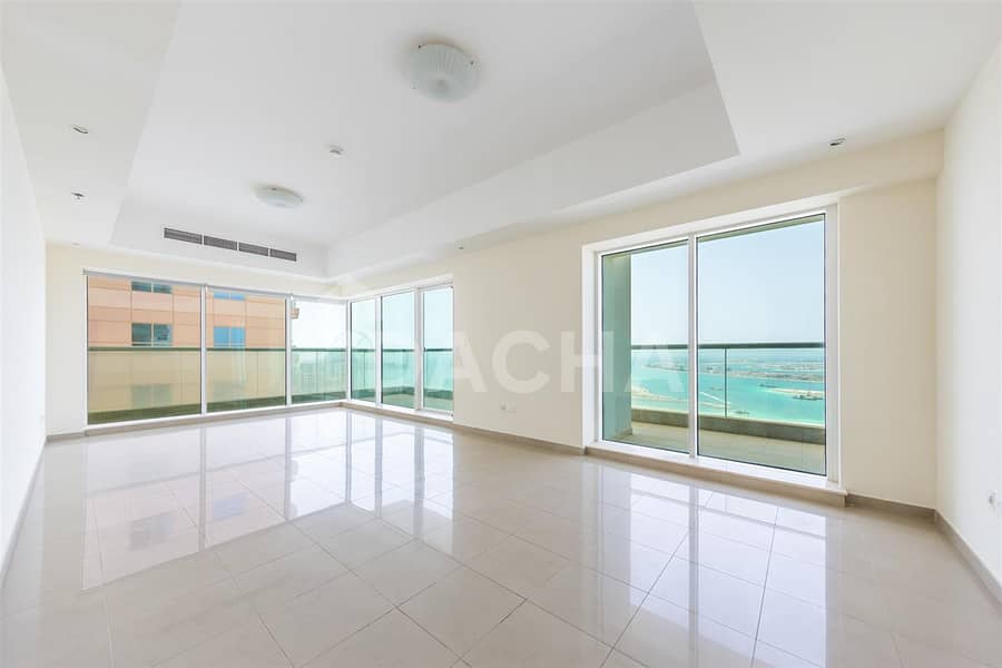 LARGE 3 BED/ SEA VIEW / VACANT