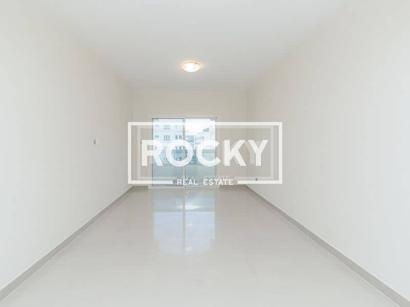 4 Rocky Real Estate - Bur Dubai - Al Mankhool - Imperium 2 - Apartment  (5 of 15). JPG