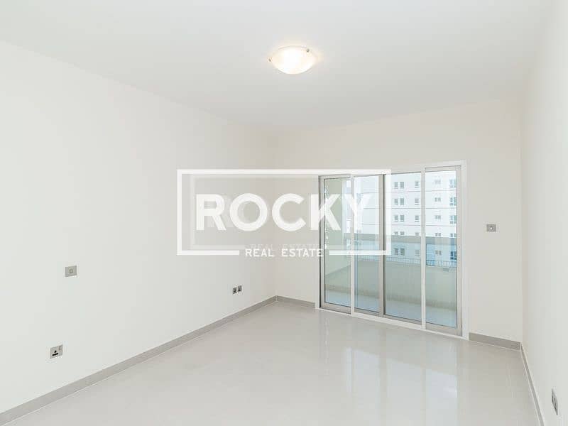 10 Rocky Real Estate - Bur Dubai - Al Mankhool - Imperium 2 - Apartment  (10 of 15). JPG