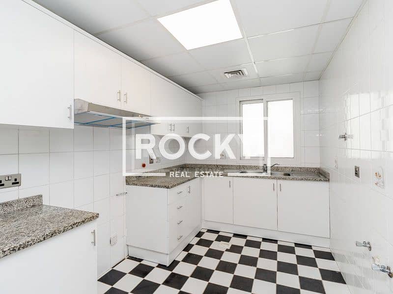11 Rocky Real Estate - Bur Dubai - Al Mankhool - Imperium 2 - Apartment  (2 of 15). JPG
