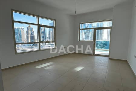 2 Bedroom Flat for Rent in Dubai Marina, Dubai - Near metro / Unfurnished / Vacant