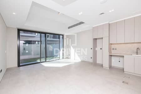 2 Bedroom Townhouse for Rent in Mohammed Bin Rashid City, Dubai - Brand New T-H | Spacious | Back to Back