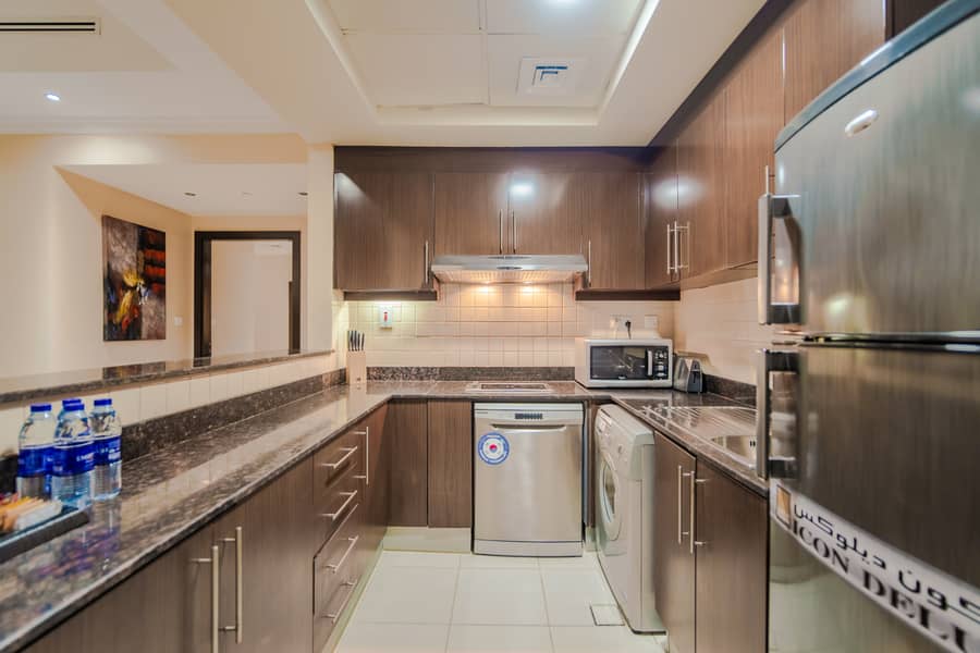 7 kitchen. JPG
