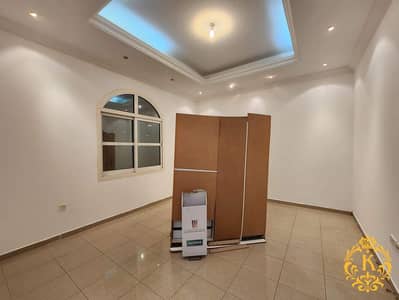 فلیٹ 2 غرفة نوم للايجار في المرور، أبوظبي - FB_IMG_1707911152261. jpg