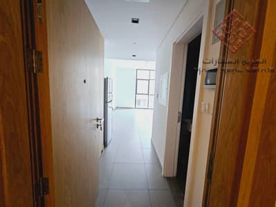 Studio for Rent in Muwaileh, Sharjah - **Studio available for rent with pool, parking and gym in Al mamsha sharjah **