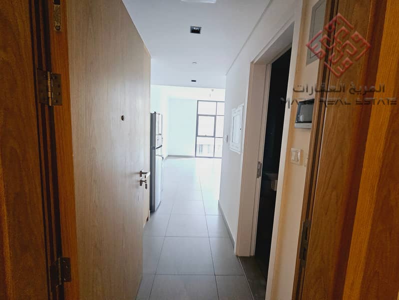 **Studio available for rent with pool, parking and gym in Al mamsha sharjah **