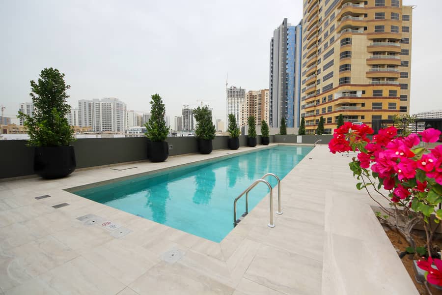 24 Pool 2. jpg