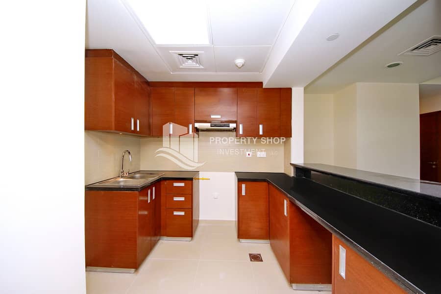 5 2-bedroom-apartment-al-reem-island-shams-abu-dhabi-gate-tower-1-kitchen. JPG